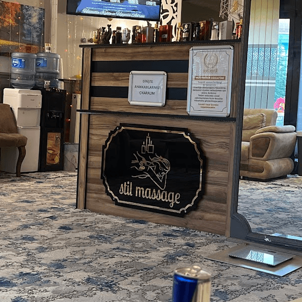 Saloon Stil Masaj Merkezi